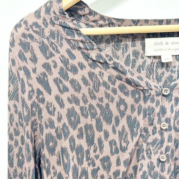 🌷SALE Cloth & Stone Bella Dahl Leopard Print Tie Front Top Size XS Oversized - Picture 11 of 15